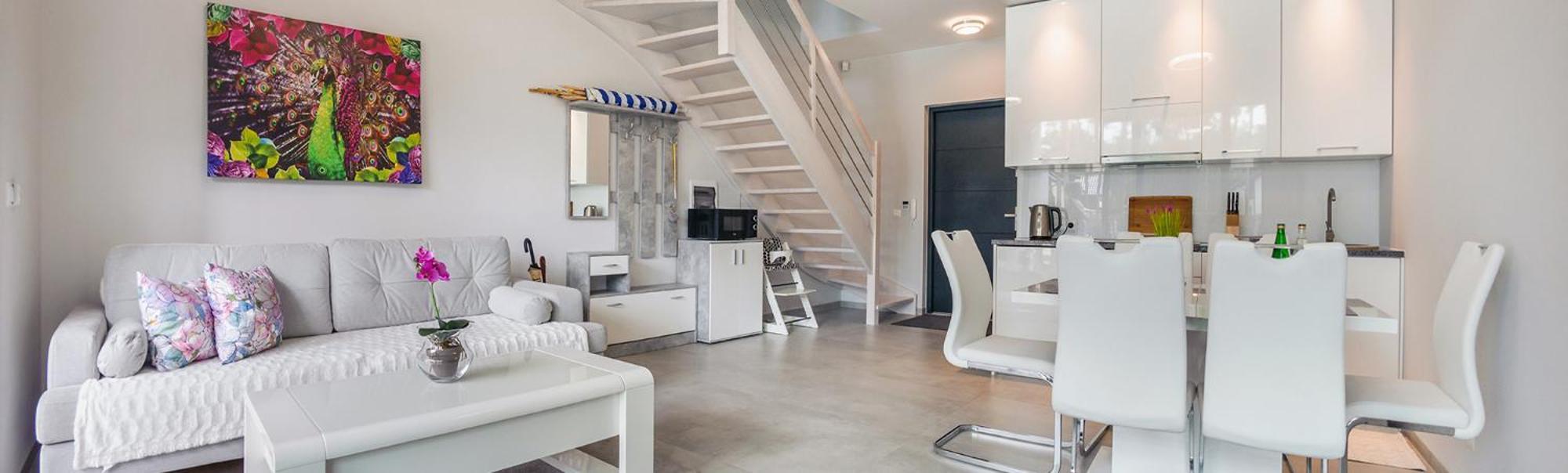 Prestige House Apartament - 2 Sypialnie Z Ogrodkiem I Basenem بوبيروفو المظهر الخارجي الصورة